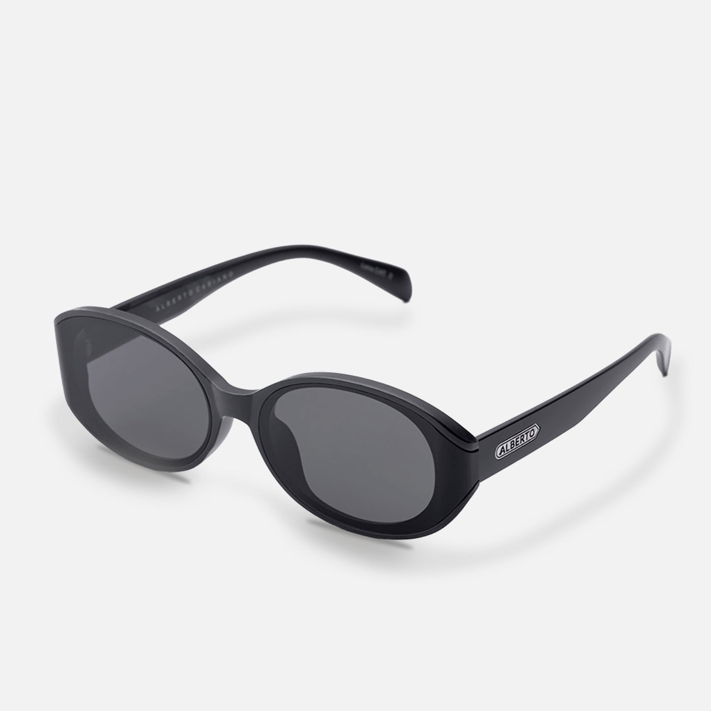 #color_matte black