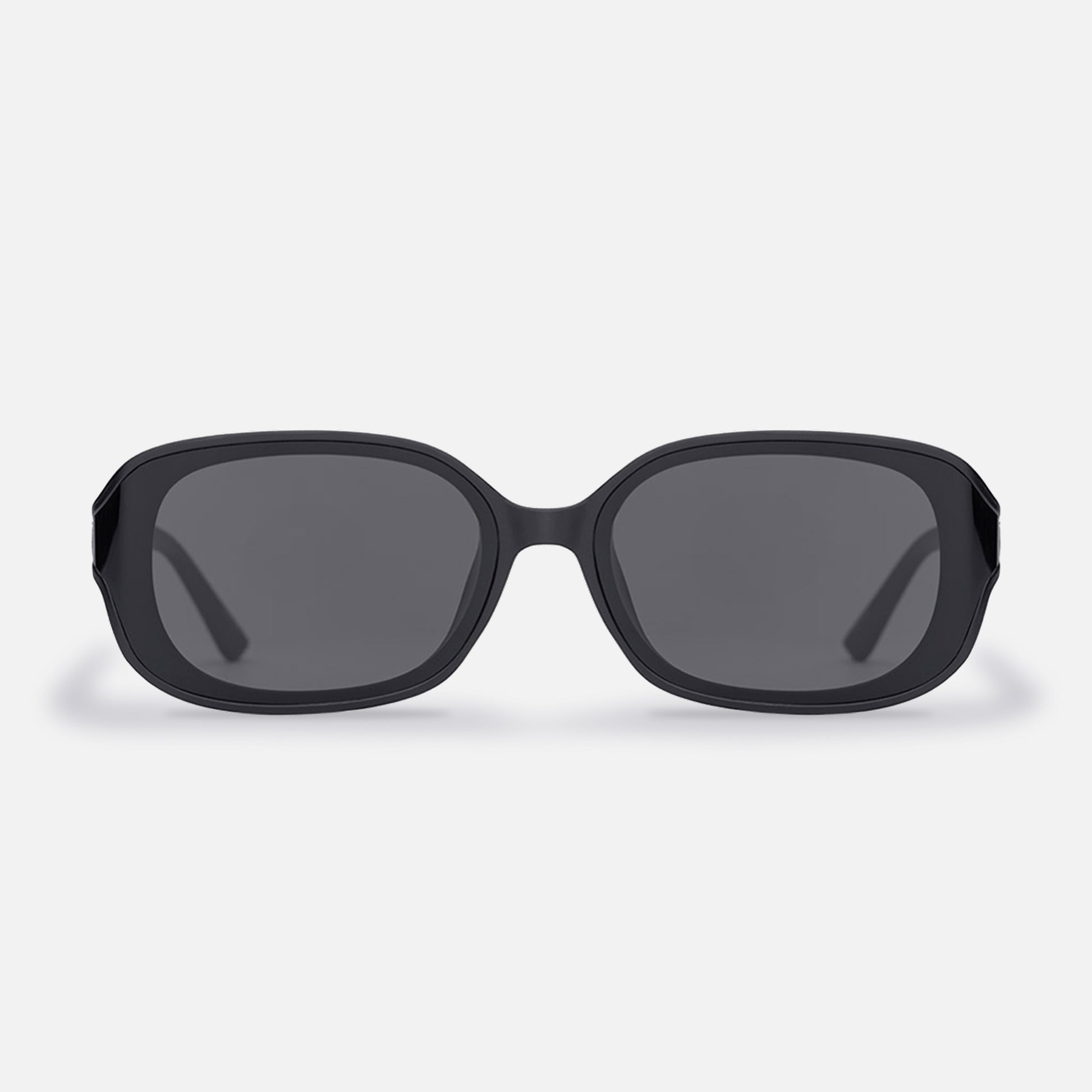 #color_matte black 