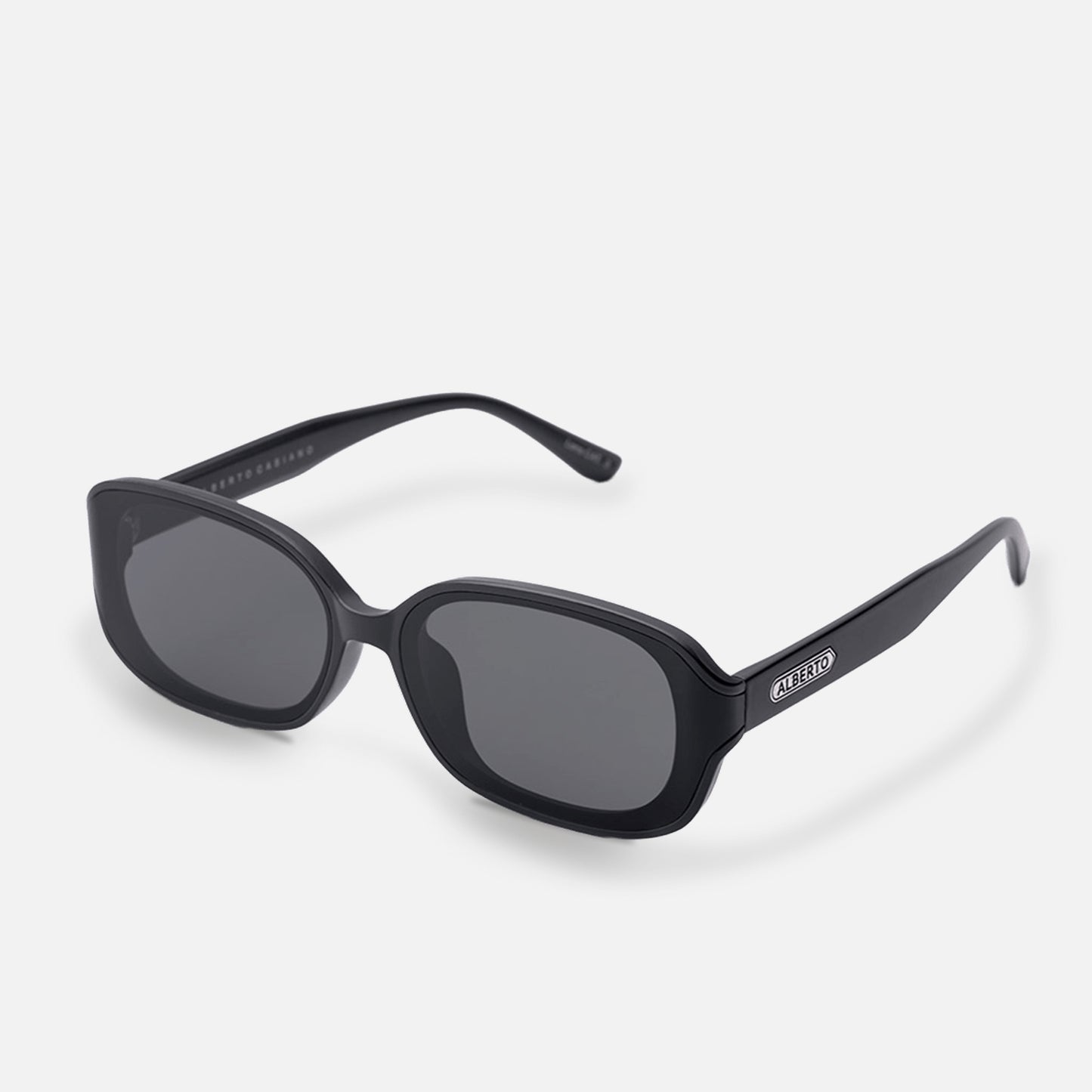 #color_matte black 