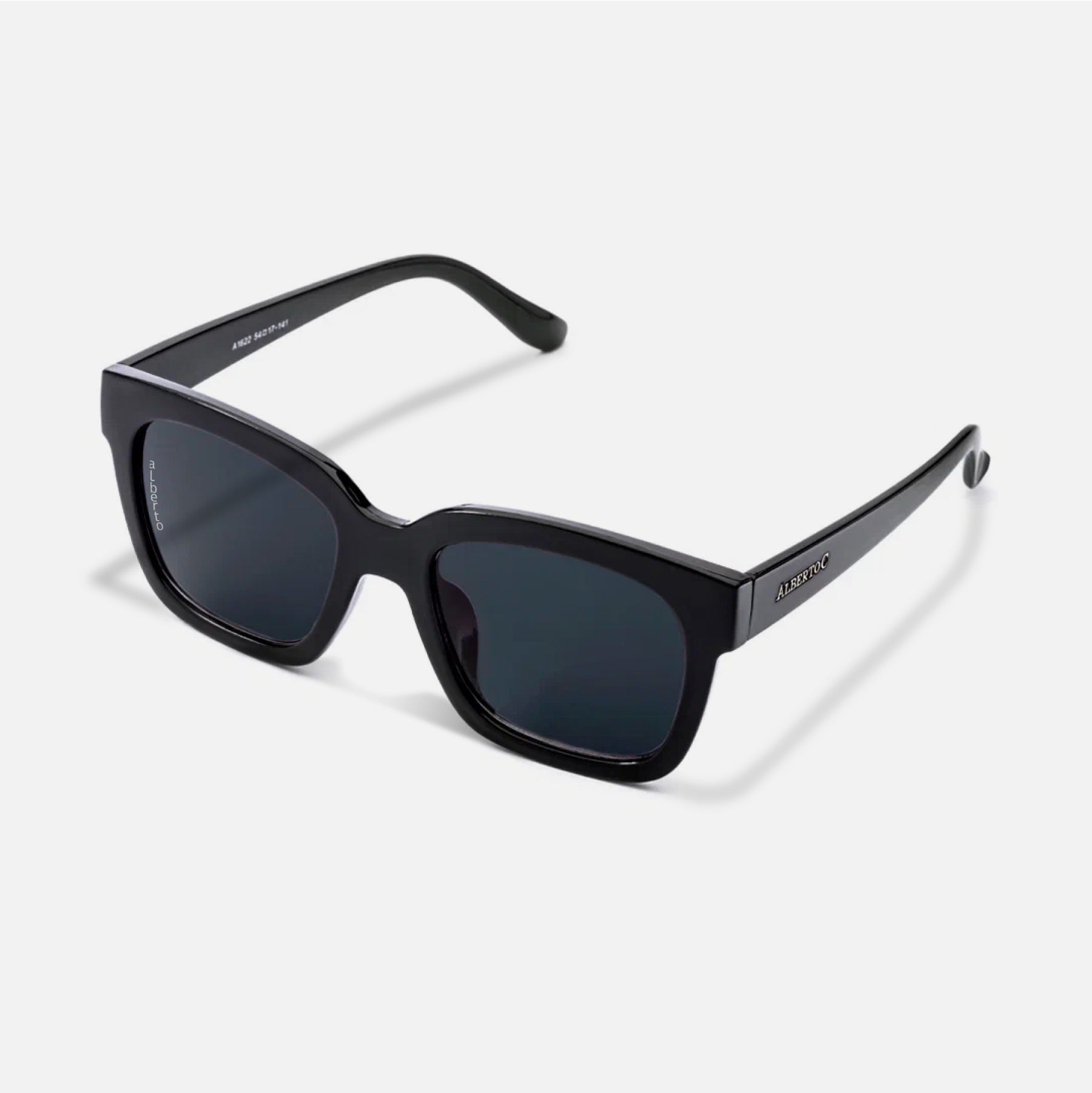 #color_black polarized