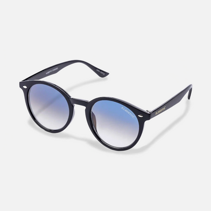 #color_black blue fade